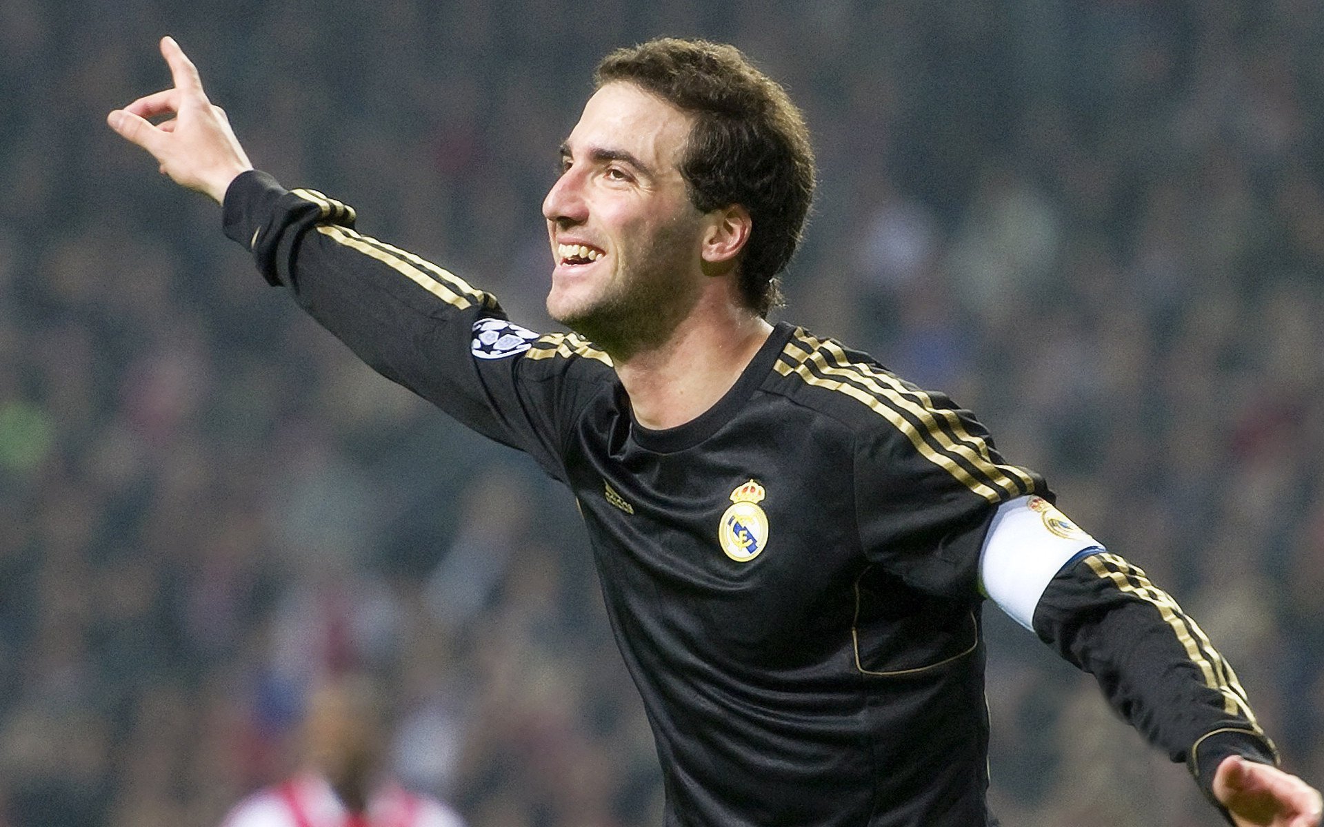 奥运村设施完善提升运动员生活质量,奥运村工作人员